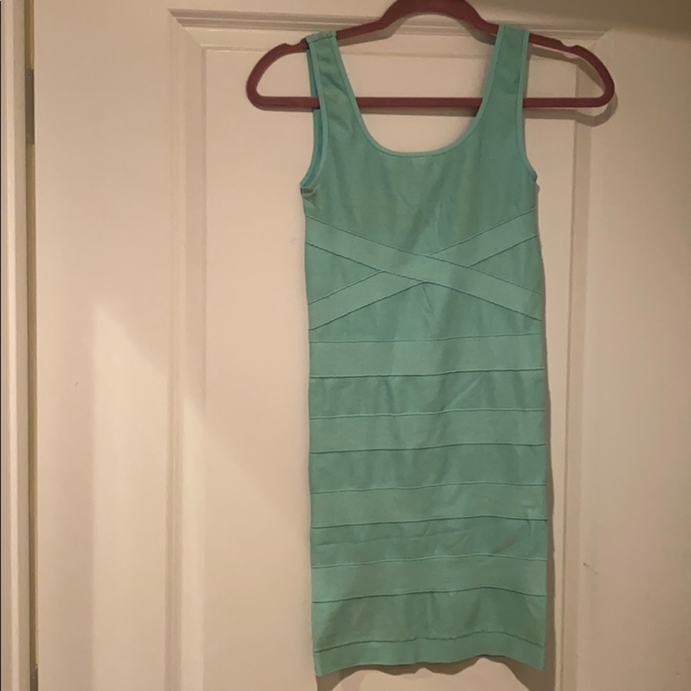 Bebe body con